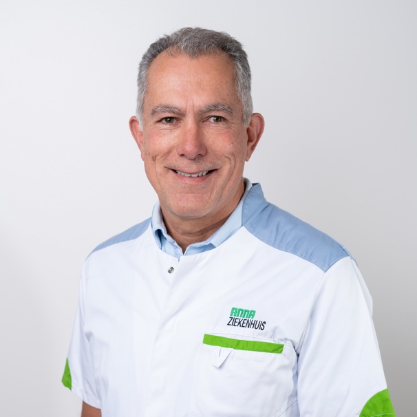 Profielfoto van Hans van Kuijk - leefstijlarts en sportarts Hans van Kuijk is leefstijlarts en sportarts bij Anna TopSupport