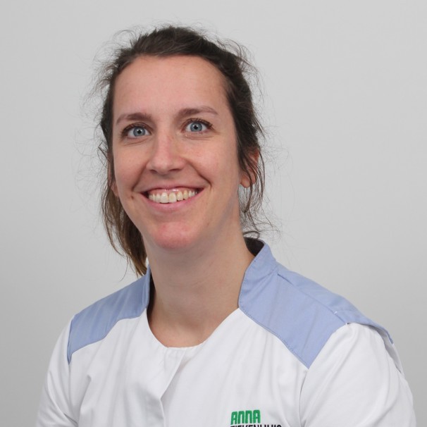 Profielfoto van B. Geerkens oogarts bij het Anna Ziekenhuis B. Geerkens is oogarts bij het Anna Ziekenhuis
