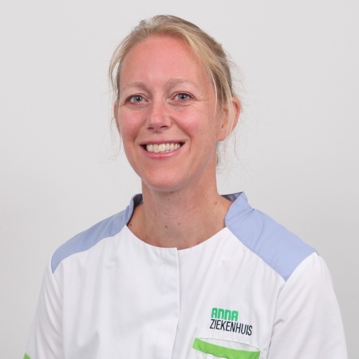 Femke Vermeulen is tandarts bij het Anna Ziekenhuis