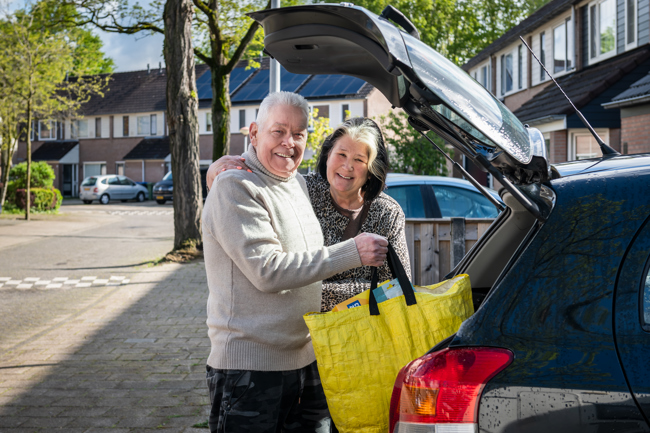 Frans vertelt over zijn urolift waardoor hij nu weer zonder problemen de boodschappen kan tillen.