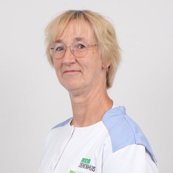 Profielfoto van Ellen van Ettro - laborant klinische neurofysiologie Ellen van Ettro is laborant klinische neurofysiologie bij het Anna Ziekenhuis