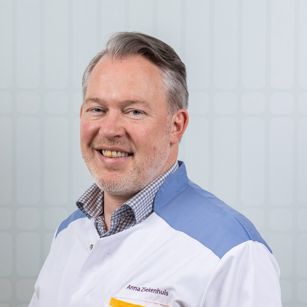 Roland Mommers is dermatoloog bij het Anna Ziekenhuis