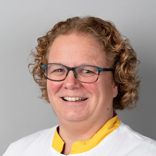 Profielfoto van Eshter Jansen - verpleegkundig consulent palliatieve zorg Eshter Jansen is verpleegkundig consulent palliatieve zorg bij het Anna Ziekenhuis