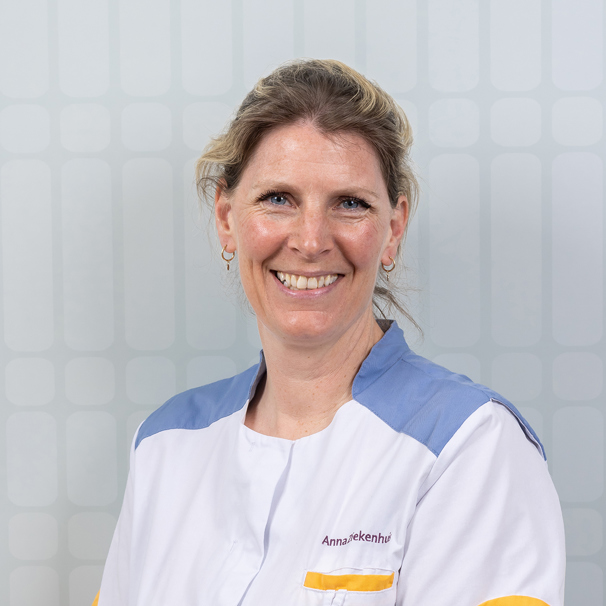 Profielfoto van Kristianne van de Boom - verpleegkundige mammacare Kristianne van de Boom is verpleegkundige mammacare bij het Anna Ziekenhuis